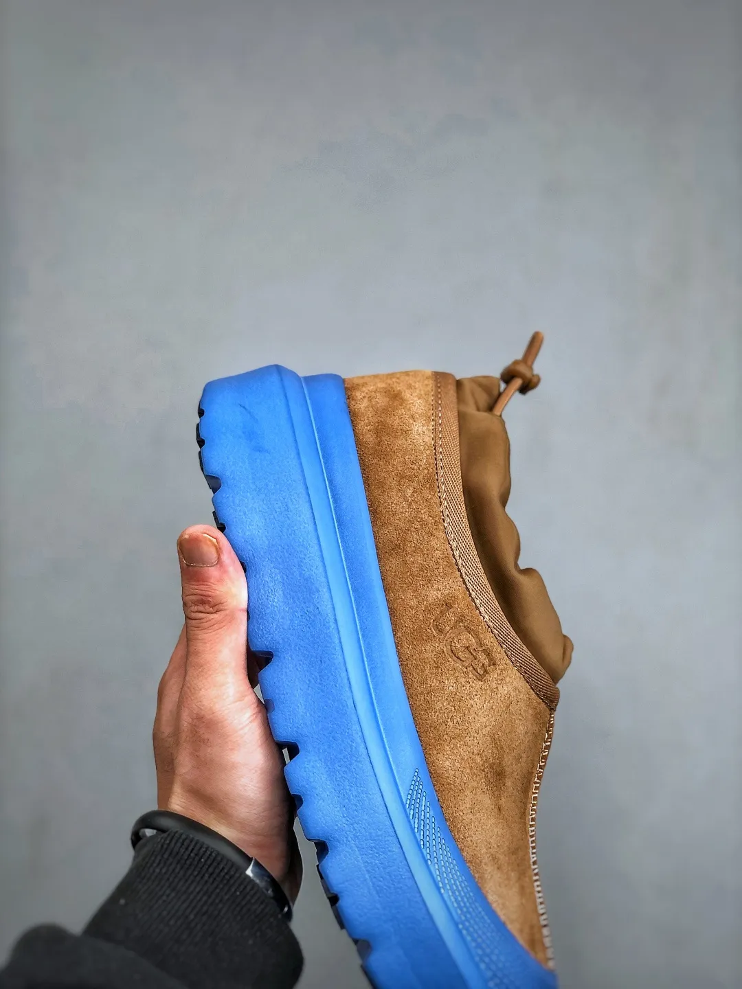 Local self-pickup 💰560 supports store delivery. Same style as Wang Yibo, the latest official revision and new style! The platform is exclusively for foreign trade UGG Tasman GTX winter neutral small potato snow shoes 1172790 Produced by the ten-year-old brand shoemaking factory production line. Pay attention to every detail. Longfeng A-grade genuine sheep fur is integrated. Created in full compliance with the ZP process. Size: 37-45